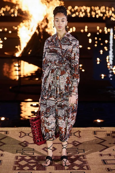 Look 2